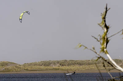 OR: South Coast Region, Curry County, North Coast, Cape Blanco Area, Flores Lake, Hang glider [Ask for #274.377.]