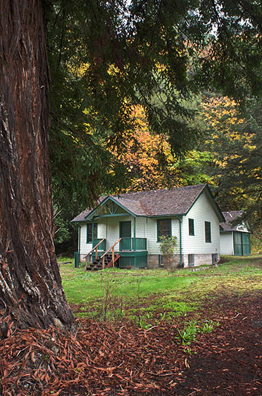 OR: South Coast Region, Douglas County, Coast Range, Smith River Area, Smith River Side Roads, Vincent Creek Road, Small BLM owned farmhouse at south end of road, possibly CCC made. [Ask for #276.096.]