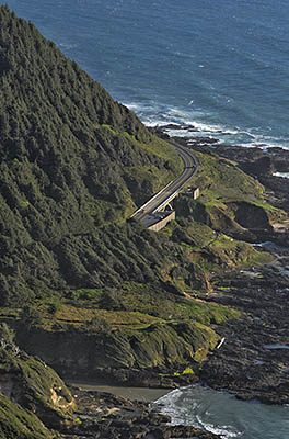 OR: South Coast Region, Lane County, Pacific Coast, Cape Perpetua Area, Cape Perpetua National Scenic Area, Cape Perpetua Overlook, View. [Ask for #278.129.]