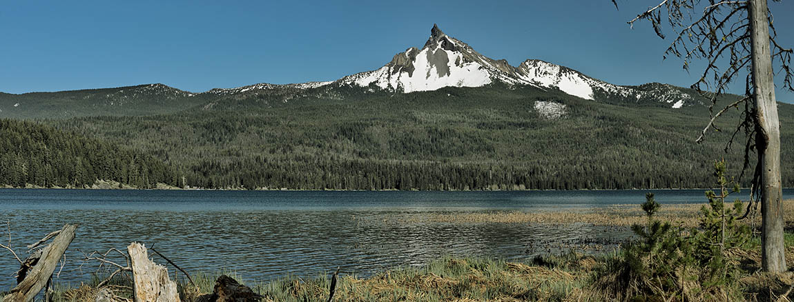 OR: Southern Cascade Range Region, Douglas County, Cascades Crest, Hwy 138 Corridor, Diamond Lake, View over Diamond Lake to Mount Theisen [Ask for #279.024.]